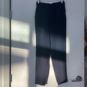 ❌ SOLD NICOLE BRIDGER Navy Silk Cropped Pants